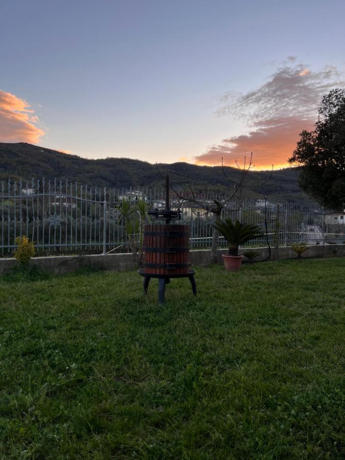 Atomos Bed & Breakfast Alvignano Exterior foto